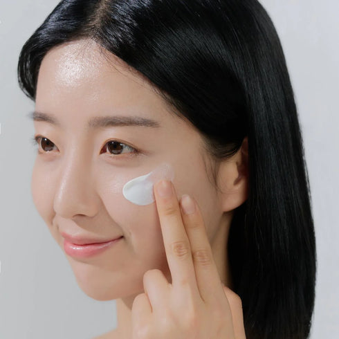 MADAGASCAR CENTELLA AIR FIT SUNCREAM LIGHT